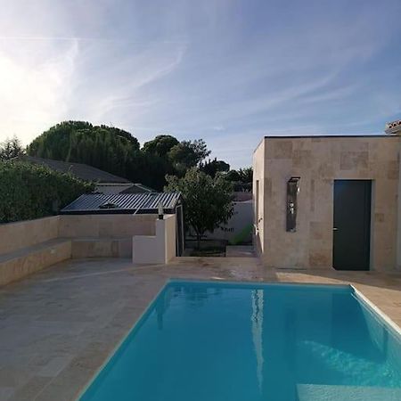 Charmant Studio Avec Piscine Villemoustaussou エクステリア 写真
